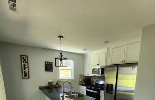 Bentonville - Fayetteville Apartment | New house in the natural state