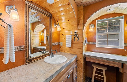 Blairsden-Graeagle House | The Meadow House at The Lost Sierra Ranch w/ Fishing Ponds and 1 Mile Riverfront