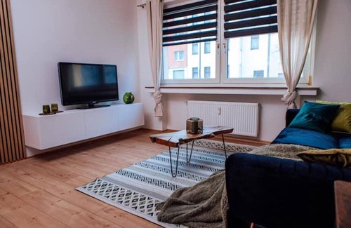 Huttrop Apartment | Central & Modern City Netflix Wifi up to 2 Person
