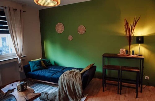 Huttrop Apartment | Central & Modern City Netflix Wifi up to 2 Person