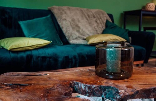 Huttrop Apartment | Central & Modern City Netflix Wifi up to 2 Person