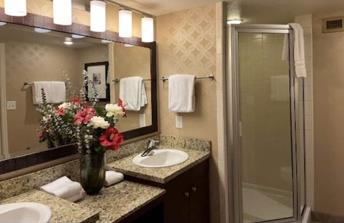 Enterprise Resort | Las Vegas Grandview Sat-Sat Only is your gateway to the lights of Las Vegas.