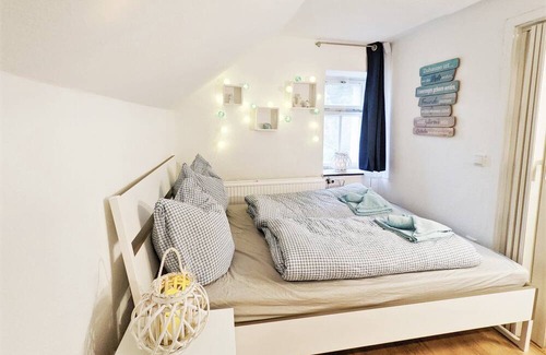 Sebnitz Apartment | Urlaubsidylle mit Pool&terrasse · H6
