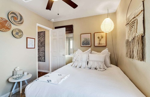 Twentynine Palms House | Private Home | Pool - Firepit - Casa Delfin