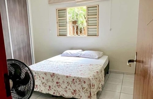 Granada House | Casa Confortável , Ampla , Segura, 4 Quartos, 3 Banheiros