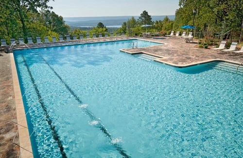 Fairfield Bay Resort | Club Wyndham Resort Arkansas Deluxe Stay