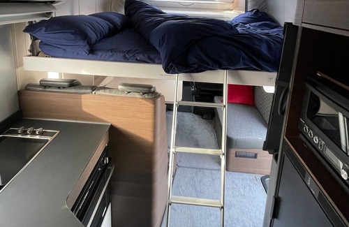 Kutchan House | Would you like to stay at NISEKO LUXURY MOTORHOME, where you can see Mt. Yotei