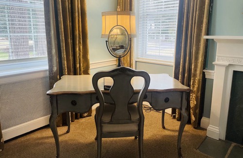 Clemmons Apartment | Reynolds Room 2 double - Non- Smoking- No Pet