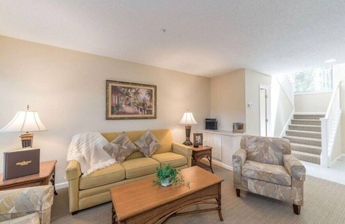 The Cottages Resort | Coral Reef/Sands Resort - 2br suite - Sunday check-in