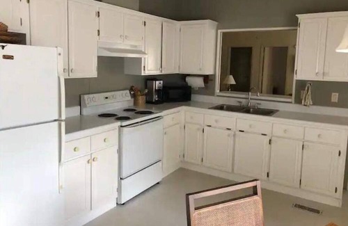 Pittsboro House | A private, comfy home on 24 acres, DeerField.