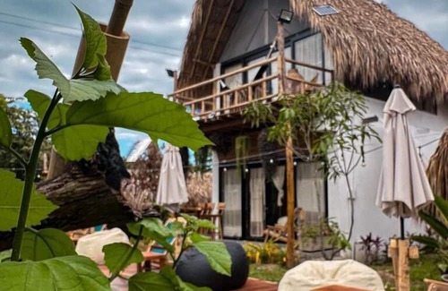 Palomino Cabin | Yue PALOMINO