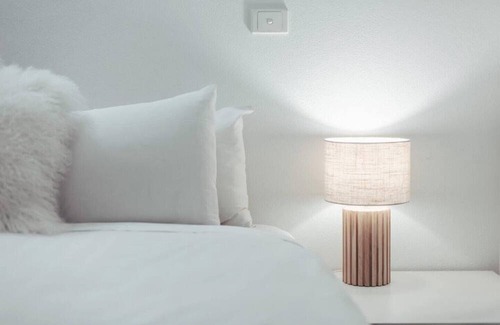 Marybrook House | Sandcastles Holiday Home with Private Beach