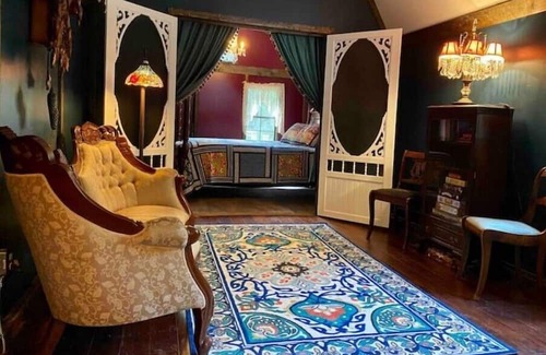 Live Oak Other | Luxurious, Off Grid, glamping, secluded on 43acres