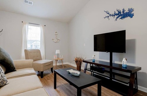 Chapin House | On Lake Time | 2BR | Minutes To Lake Murray