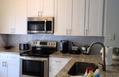 Sunset Lakes House | Casa Amarela