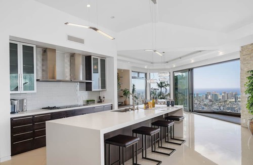 Makiki House | KBM Resorts: FREE CAR Waikiki Hilltop House