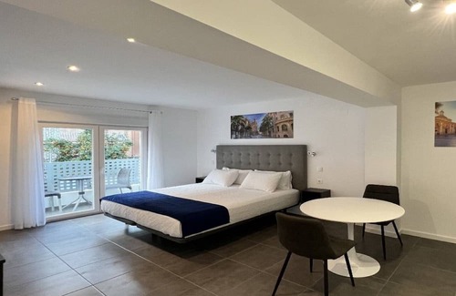 Benicalap Apartment | 10 Minuten zum Stadtzentrum, Haustürbus, Straßenbahn 3 Minuten