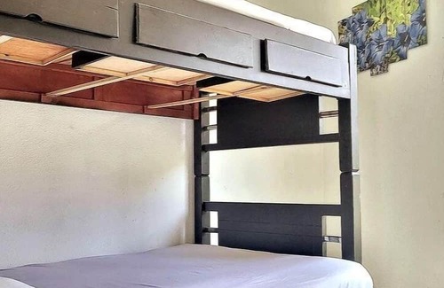 Flandes House | House Closed condominium TV Wi-Fi Jacuzzi and Pool