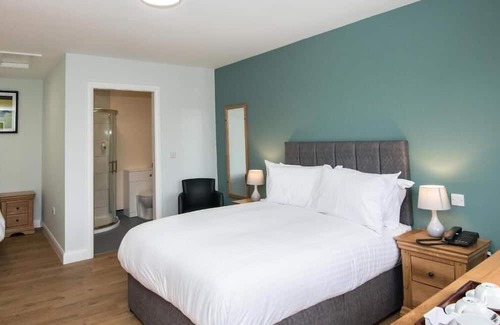 Belfast Hotel | Standing Stones Lodge