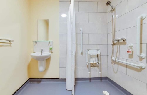 Belfast Hotel | Standing Stones Lodge