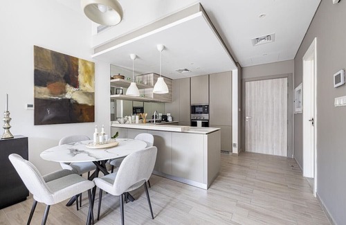 Madinat Zayed Apartment | Stylish 1BR Apartment with Community View