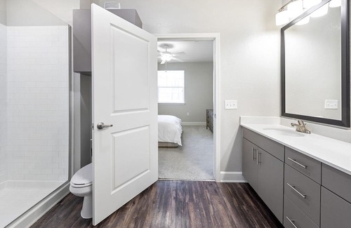 Cary Apartment | Modern Apartment in Prime Location (ID1000X405)