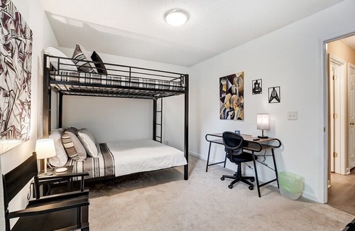 Wingate Apartment | Walking distance to Wingate University! Book now