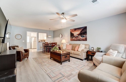 Wingate Apartment | Walking distance to Wingate University! Book today