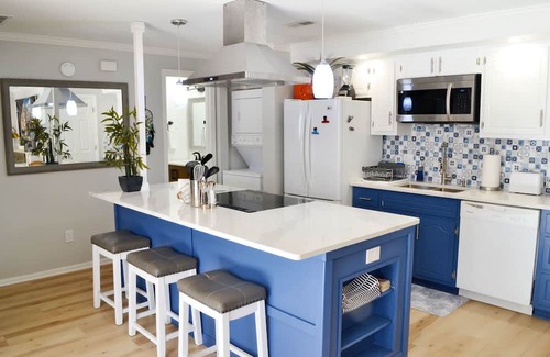 Fort Wayne House | Cozy Open Concept Renovated Townhome