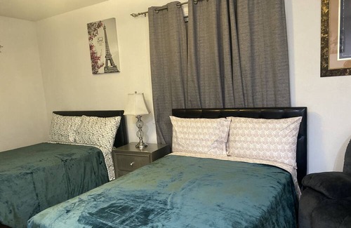 Charleston Preservation Apartment | Suite in Paradise / Luxury Studio