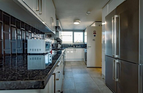 Basildon House | Southwark Path by MT Property