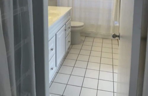 Pacific Heights House | Modern Cozy 2b/1b Island Home away from Home../ Free Parking