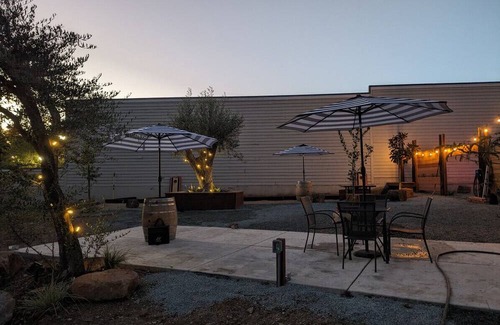 Placerville Apartment | Yaki #2 Harper Inn · Modern 1 Bedroom Close to Downtown w/ Free Bikes