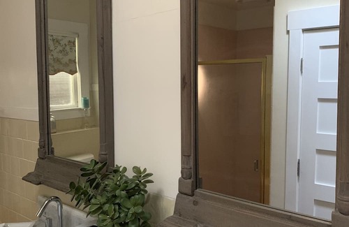 Marin County House | Fabulous furnished house in downtown larkspur !