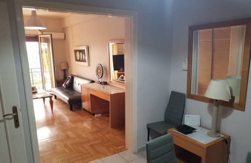 Psirri Apartment | An impressive renovated and fully equipped apartment