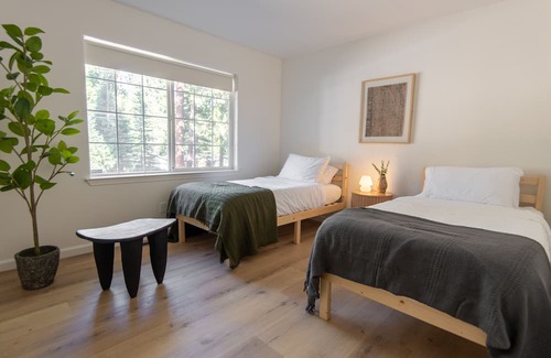 Pollock Pines House | Scenic Mountain Retreat - Hot Tub, Wineries, Lakes