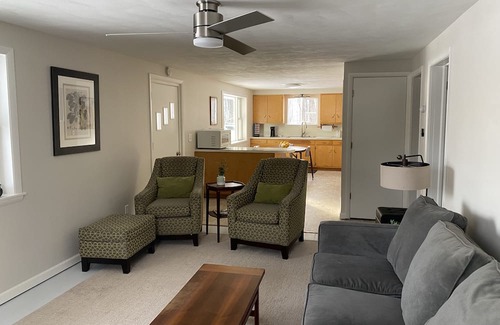 Hudson House | Cozy, Family-oriented Lake House with beautiful views. Enjoy private lake front!