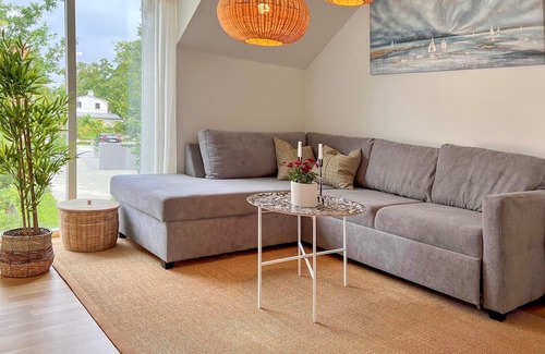 Ljugarn Apartment | Modern apartment in the center of quiet Ljugarn and close to the beach.