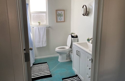 Virgin House | 15 Minutes from Zion National Park. Cozy, Newly constructed house, Total privacy