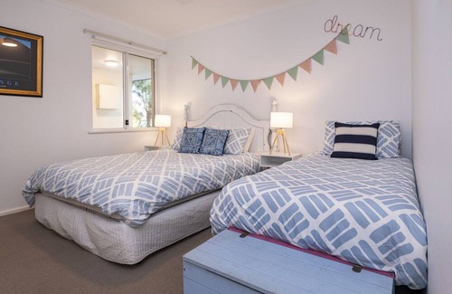 Quindalup House | Coastal Oasis - Family & Pet Friendly + only 400m from beach