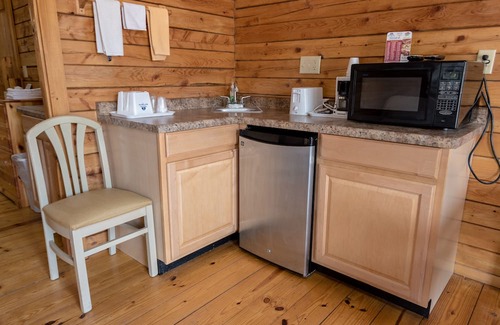 Hot Springs Hotel | Americas Best Value Inn by the River Hot Springs