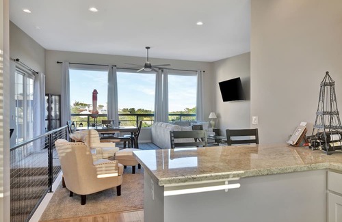 Diamond Valley House | *New Listing!* Central to Everything!