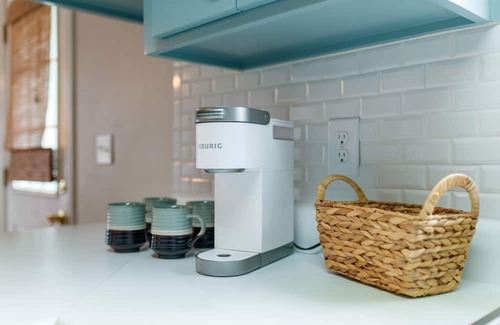 Valdosta House | Charming Bungalow- Sleeps 8, Close to Moody AFB/Freedom Park & Pet Friendly!