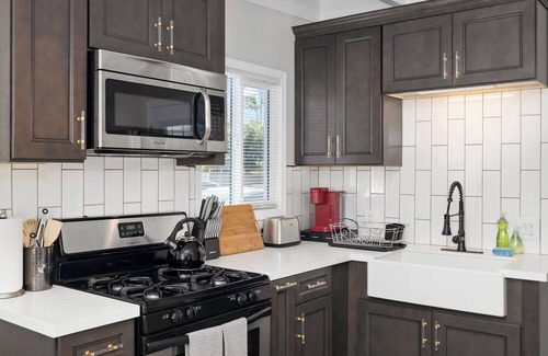 North Long Beach House | ★ASTONISHING HARBOR 1B1B THEMED HOUSE★