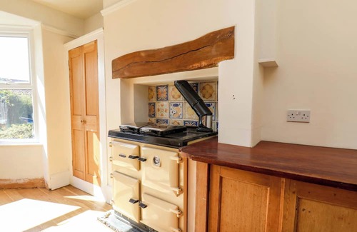 Ellerby Cottage | THE MANSE, pet friendly, character holiday cottage in Whitby