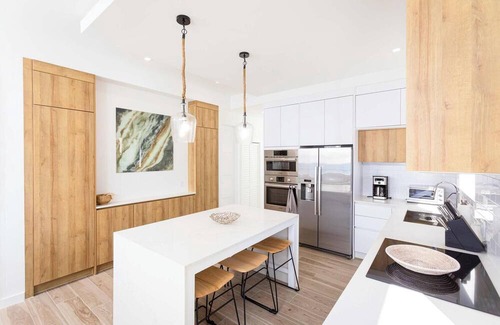 Northwest Point Condo | SeaDreams #1: Newly Built Oceanfront Condos w/Rooftop Lounge + Pool & Heated Spa