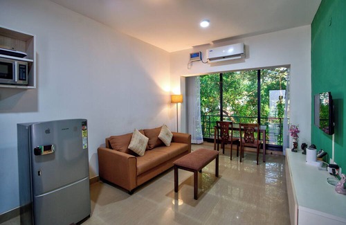 Vagator Apartment | Relaxing 1BHK at Vagator, French windows
