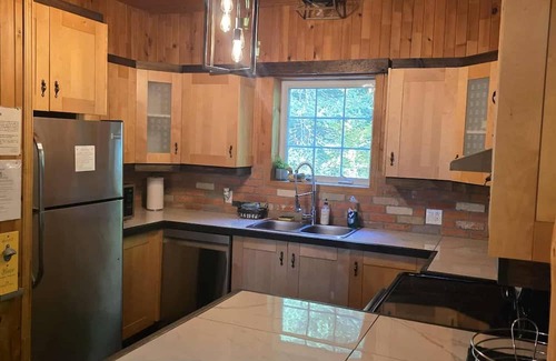 Saint-Faustin-Lac-Carre Apartment | Spa & Lakefront - Chalet Huard