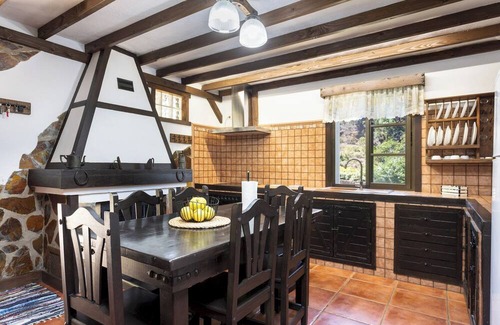 Cueva del Viento Ski Chalet | Home2Book Icod Rural Escape, Pool & BBQ