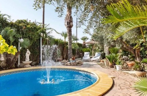 Lorca Cottage | Spacious holiday home in Lorca with terrace and pool